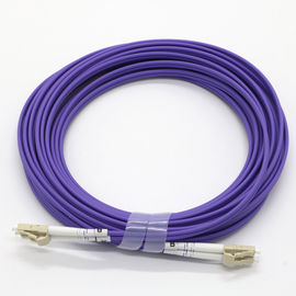 OM5マルチモード・ファイバ視覚ネットワーク ケーブル、50/125の複式アパートの紫色繊維パッチの鉛
